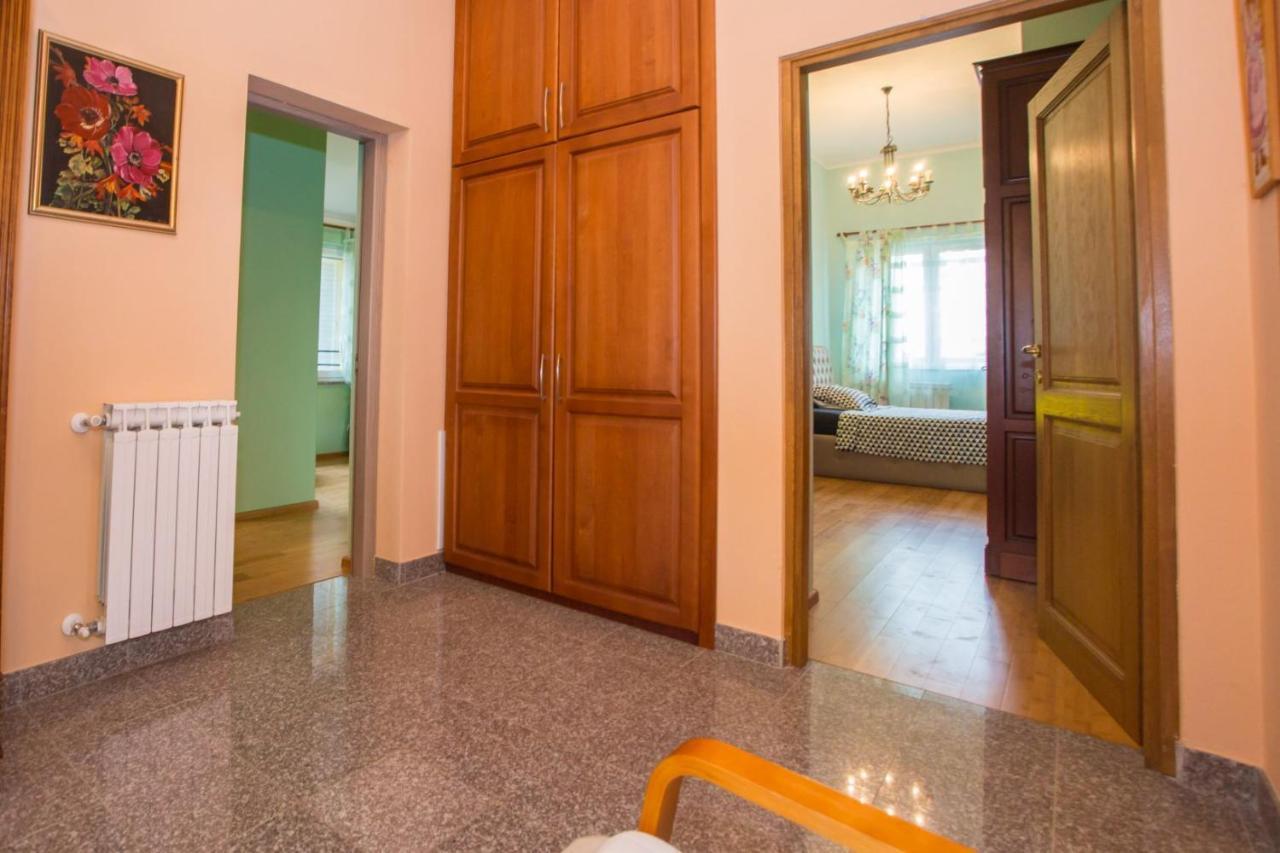 Apartment For 8 People Near The *